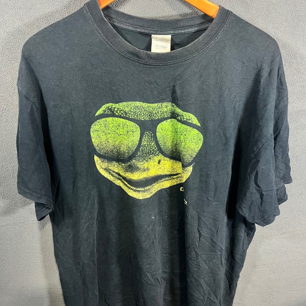 Gildan Geico Gecko Sunglasses Graphic T-Shirt Mens XL Black Short Sleeve Tee